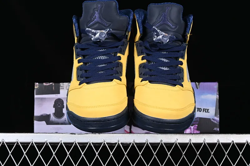 All categories Air Jordan Jordan series basketball shoes Air Jordan 5 Z version Air Jordan 5 Retro SE AJ5 Joe 5 Michigan black and yellow 3M reflective Tokyo limited edition CQ9541-704